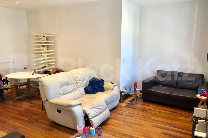 Superbly located, two bathrooms, generous period conversion  Union Street, London Bridge